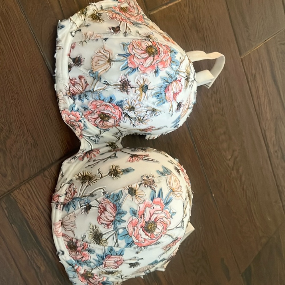 7 bras 38ddd